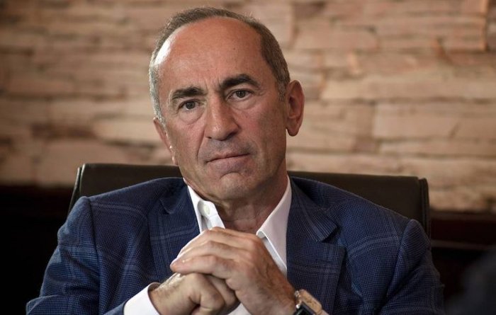    "Danışıqların gündəliyini Bakı diqtə edir" -    Köçəryan      