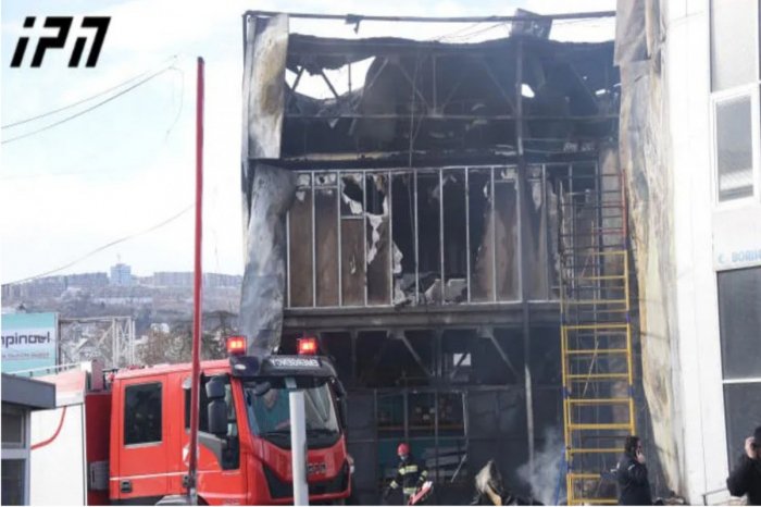 Tbilisidə bazarda güclü yanğın baş verib 