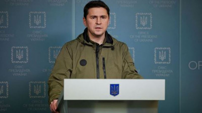  "Siz fikirləşirsiniz, ruslar isə hava limanlarımızı məhv edir" -  Podolyak  