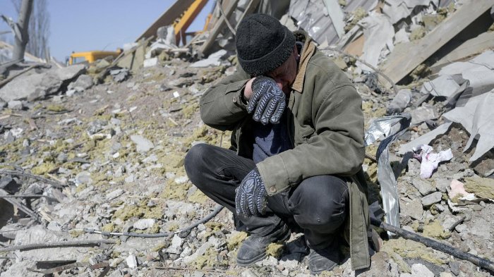    Ukraynada    900-dən çox dinc sakin ölüb     