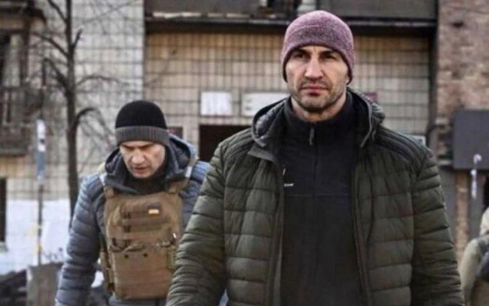   Ukrayna uğrunda silaha sarılan Kliçko qardaşları -    FOTOLAR      