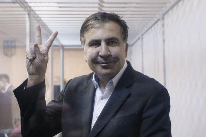 Saakaşvili aclıq aksiyasını dayandırır  
