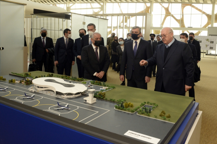    Baş nazir və PA rəhbəri Füzuli aeroportunda -    FOTO      