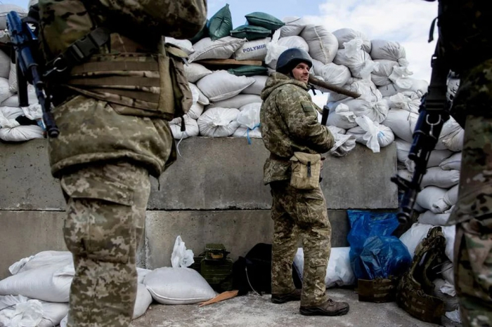   Las autoridades ucranianas alertaron que el ejército ruso se encuentra a las puertas de la ciudad de Jersón  