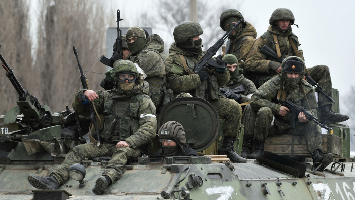   Russian troops capture Ukraine