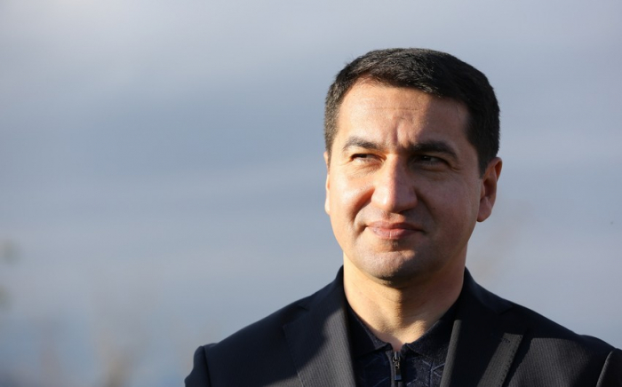     Hikmet Hajiyev:   "Schuscha tritt in die Zeit des Wiederaufbaus ein"   - VIDEO    