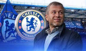 El multimillonario ruso Roman Abramovich anuncia que pondrá a la venta el club inglés Chelsea
