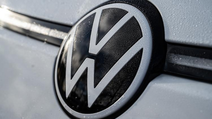 VW stoppt alle Geschäfte in Russland