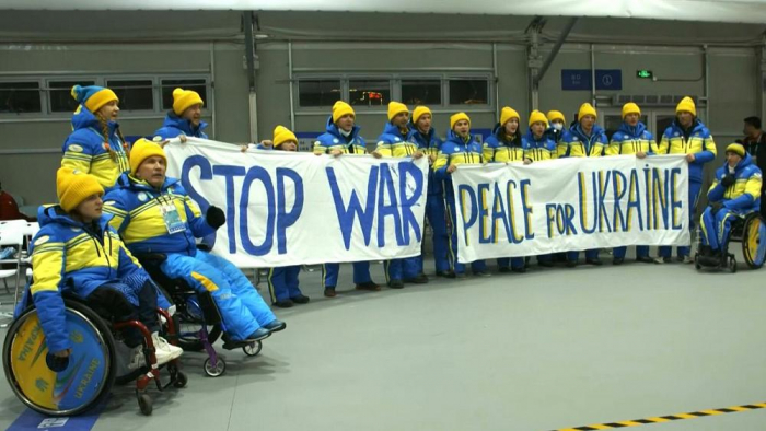   Beijing 2022: Ukrainian Paralympic athletes demonstrate for peace -   NO COMMENT    