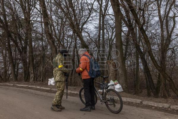 Rusia anuncia corredores humanitarios para Kiev y otras ciudades ucranianas