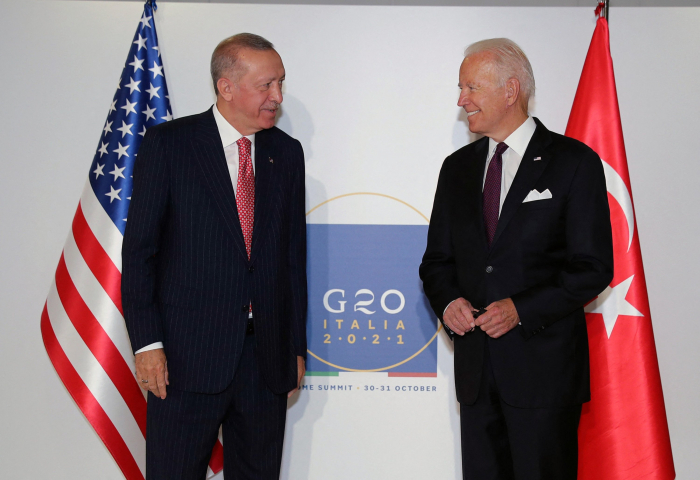 Erdogan bespricht mit Biden den Krieg zwischen Russland und der Ukraine