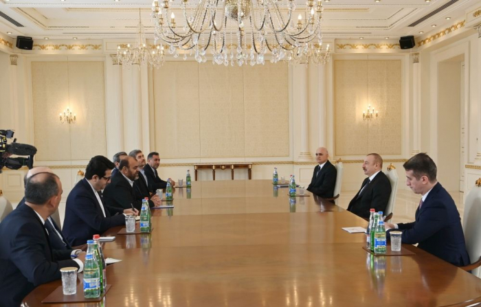  President Ilham Aliyev receives delegation led by Iranian minister of roads and urban development   