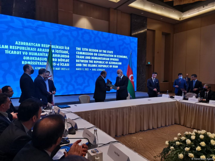 Azerbaijan, Iran sign historic document 