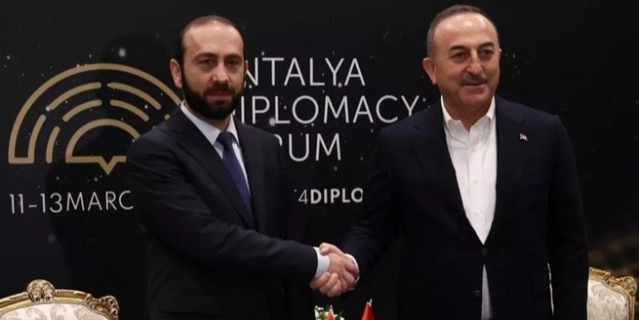   Turkish FM meets with Armenian counterpart in Antalya  
