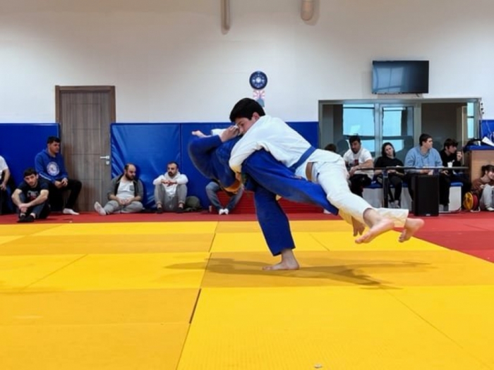 Aserbaidschanische Junior-Judokas gewinnen 8 Goldmedaillen in Türkei