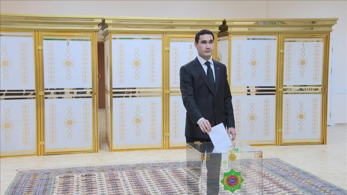 Serdar Berdimuhamedov succeeds father as Turkmenistan