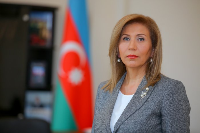    Prezidentdən Bahar Muradovanı təltif etdi   