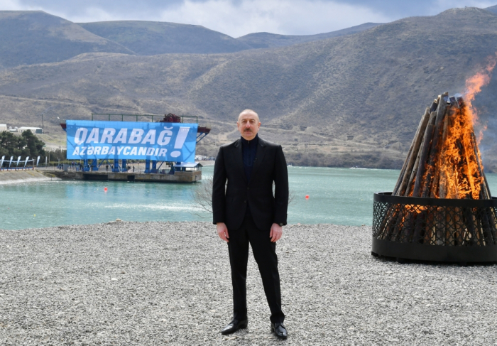     Präsident Aliyev:   Ich werde weiterhin mein Bestes tun, um sicherzustellen, dass sich Aserbaidschan immer schnell entwickelt  