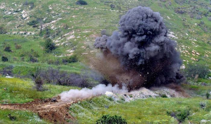   Bulldozer hits landmine in Azerbaijan