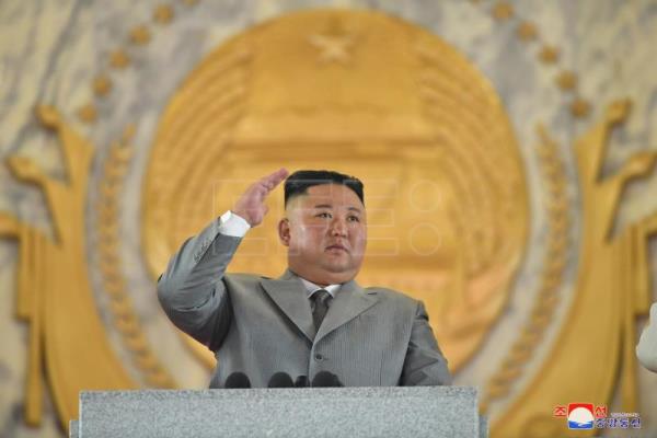 Kim Jong-un dice que Pionyang seguirá mejorando sus capacidades armamentísticas