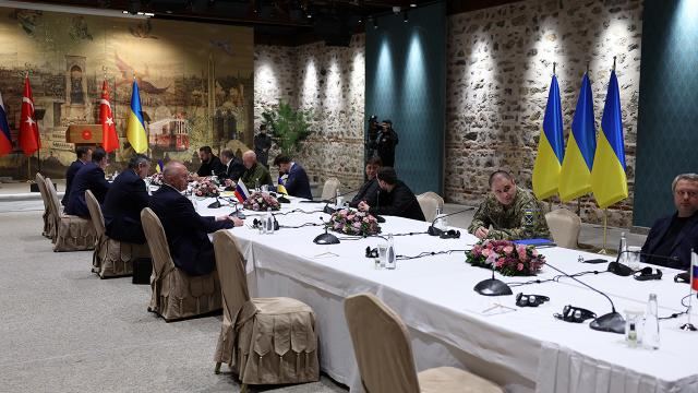 First day of Russia-Ukraine talks ends in Turkey