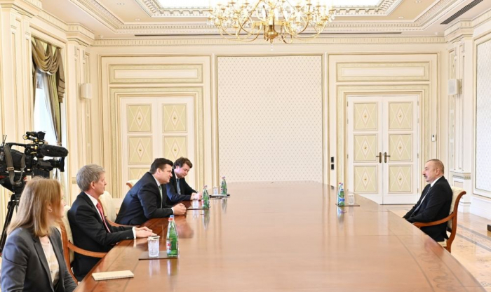  President Ilham Aliyev receives UK Minister for Armed Forces   