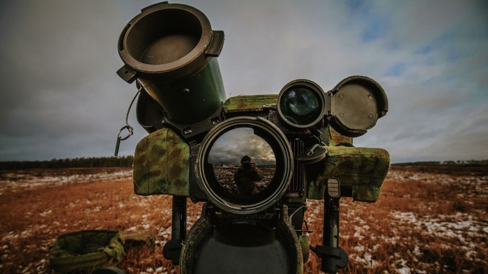    Finlandiya və Norveç ilk dəfə  Ukraynaya silah verəcək     
