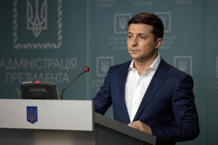       Zelenski: "Putinlə kişi kimi danışmalıyıq" 