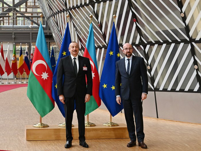    Şarl Mişel və İlham Əliyev sərhədlərin delimitasiyasını müzakirə edib     
