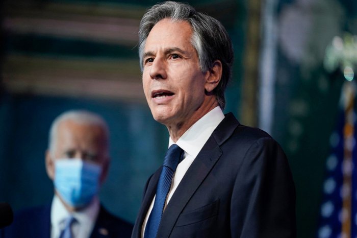       Blinken:   "Müharibə tezliklə bitməyə bilər, Putinə təzyiq edilməlidir"   