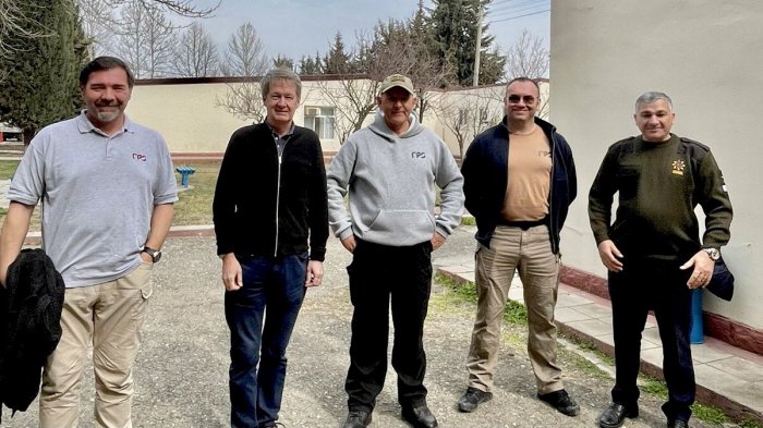   Britaniya səfiri Füzulidə    
