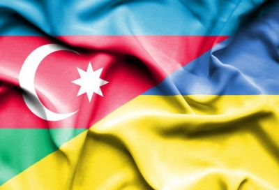Səfirlik Ukraynada yaşayan azərbaycanlılara müraciət edib