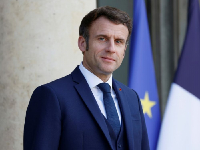  France: Macron se déclare officiellement candidat à la présidentielle 