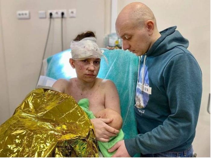       "UNİCEF Ukraine":    "Kiyevdə ana övladını qorumaq üçün bədənini sipər edib"   