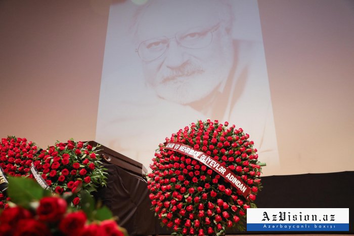  Prezident və xanımı Rüstəm İbrahimbəyovun vida mərasiminə əklil göndərib  