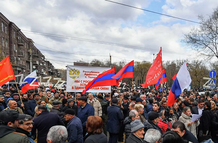    Ermənilərinin vəziyyəti “rusca”, rusların vəziyyəti “ermənicə"dir –    Ədalət Verdiyevin yazısı      