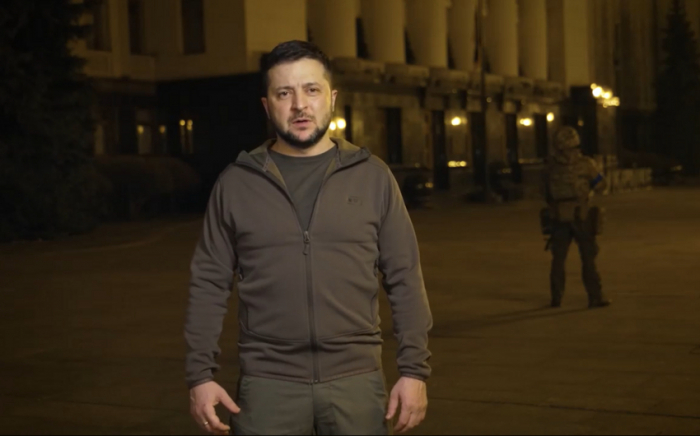    "Dünya müharibəni dayandırmalıdır" -    Zelenski      