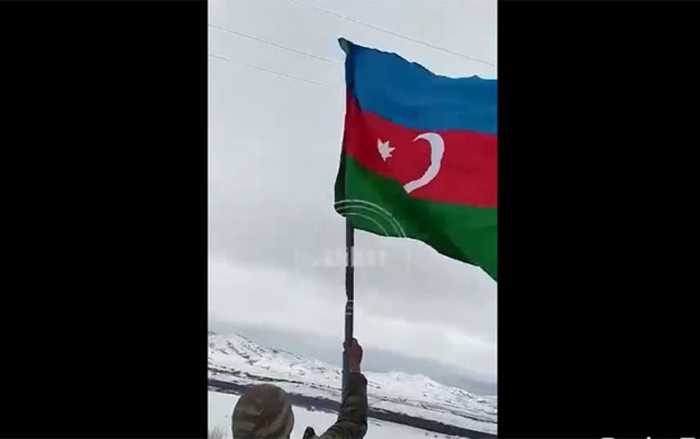    Fərrux kəndində Azərbaycan bayrağı qaldırılıb -    VİDEO      