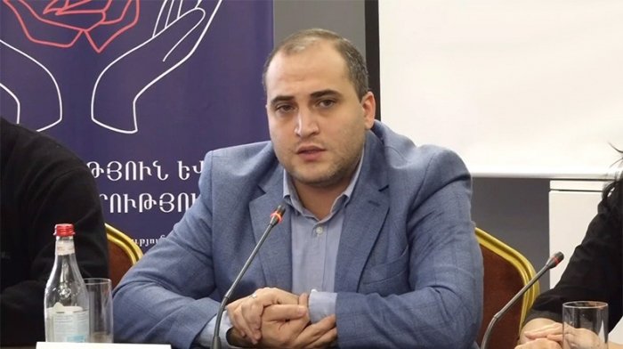    "Bir gün ac izdiham bahalaşma fonunda öz rəhbərini yeyəcək" -    Samsonyan      