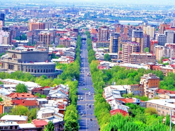    "Azərbaycan vətəndaşları Ermənistanda 6 dəfə mülk alıblar" -    Tovmasyan      