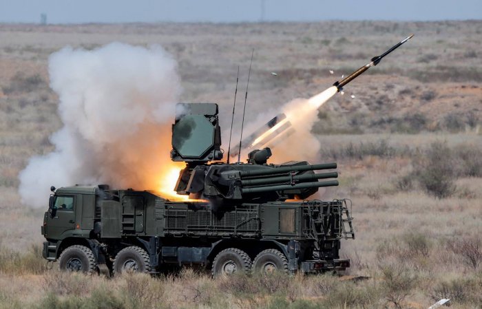     "Pantsir"in Ukrayna PUA-sını vurma anı -    VİDEO      