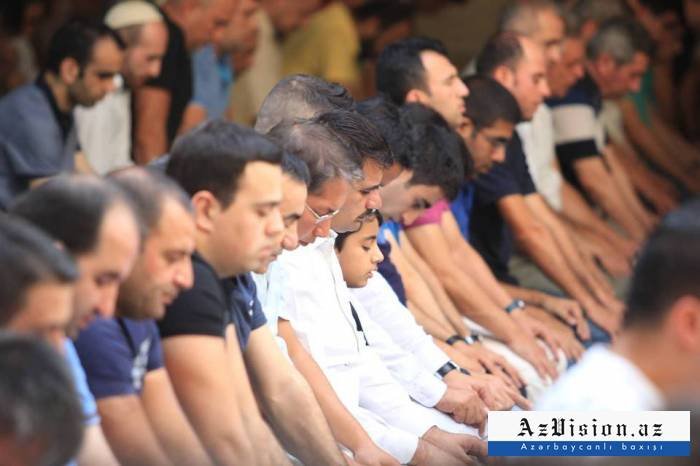    Din xadimlərinin attestasiyadan keçirilmə qaydası təsdiqlənib  
   