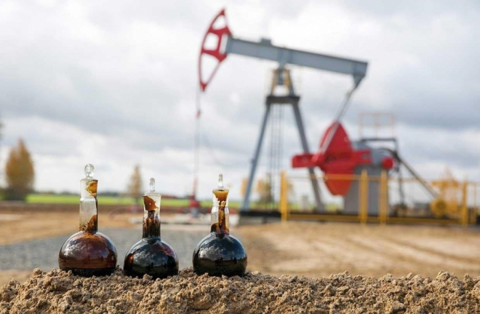 Barril de petróleo azerbaiyano se vende por 111,95 dólares
