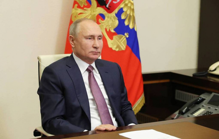   Putin və Şolz İstanbul danışıqlarını müzakirə edib  