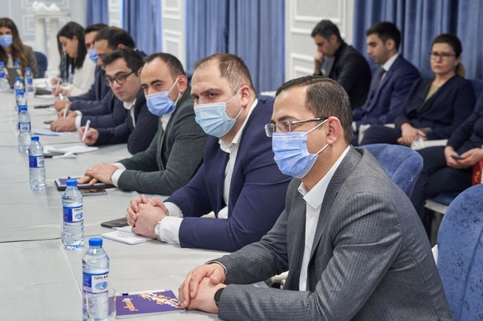    Prezidentin köməkçisi    “Yüksəliş”    müsabiqəsi qalibləri ilə görüşüb   