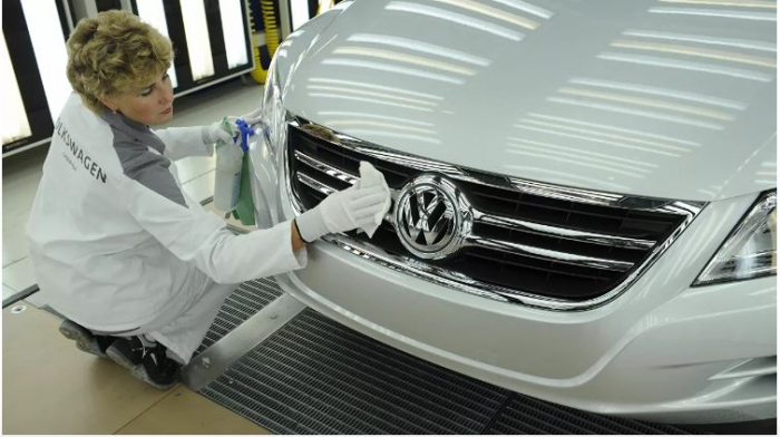    Ukrayna müharibəsi    "Volkswagen Slovakiya"nı    da vurdu   