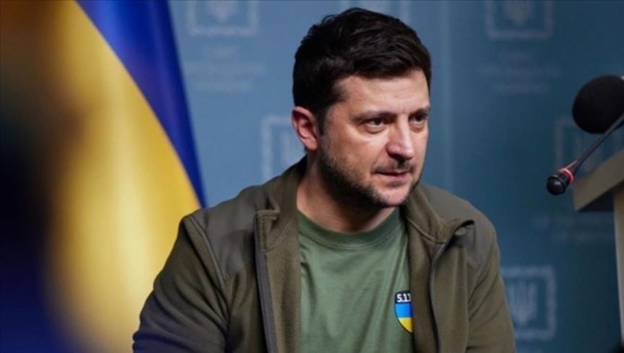 Six couloirs humanitaires seront établis en Ukraine, dit Zelensky