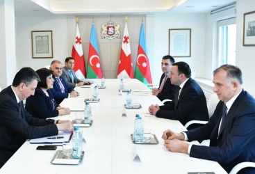Primer ministro georgiano se reúne con la presidenta del Parlamento de Azerbaiyán