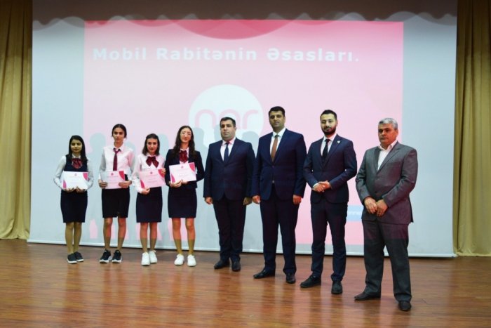 Naxçıvan Dövlət Universitetində “Mobil rabitə təlimi” keçirildi
