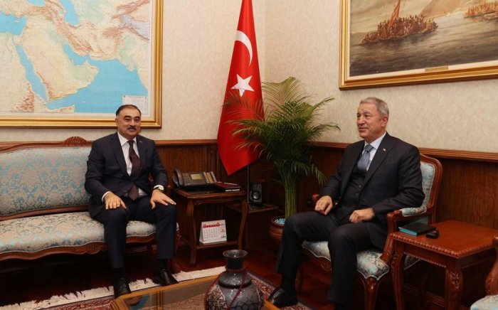 Hulusi Akar Azərbaycan səfiri ilə görüşüb  
